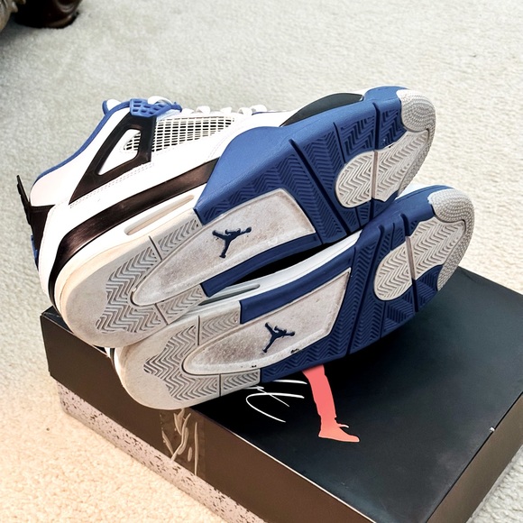 Nike Air Jordan Retro 4’s - Picture 7 of 7